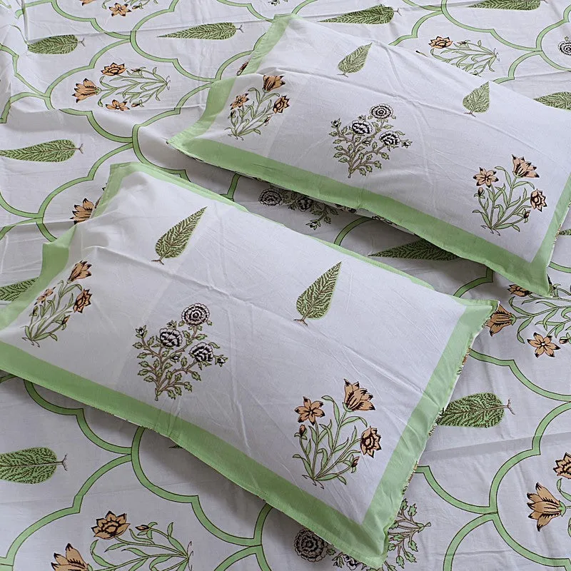 RiwaayatWhite Handblock Printed Cotton Bedsheet (Green) - 400 TC media 4