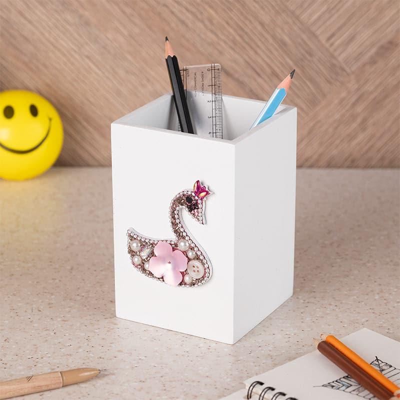 Queen Swan Stationery Holder - Swan Love Collection