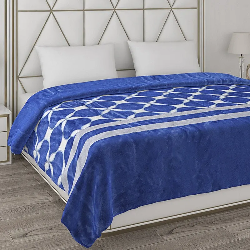 Monte Carlo Azure Dreamscape Reversible Blanket - 850 GSM media 4