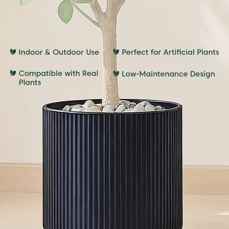 Kyari Manhattan Bloom Fiberglass Planter media 6