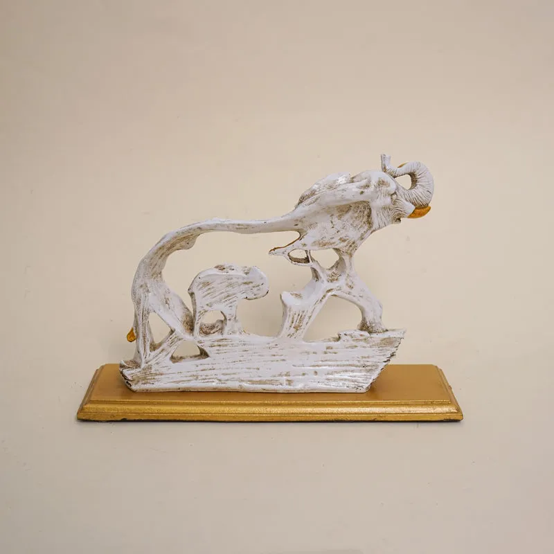The Savannah Duo Resin Show Piece media 5