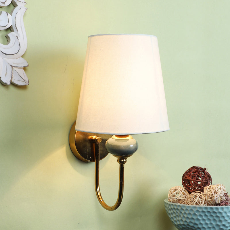 Joan Iron Wall Lamp