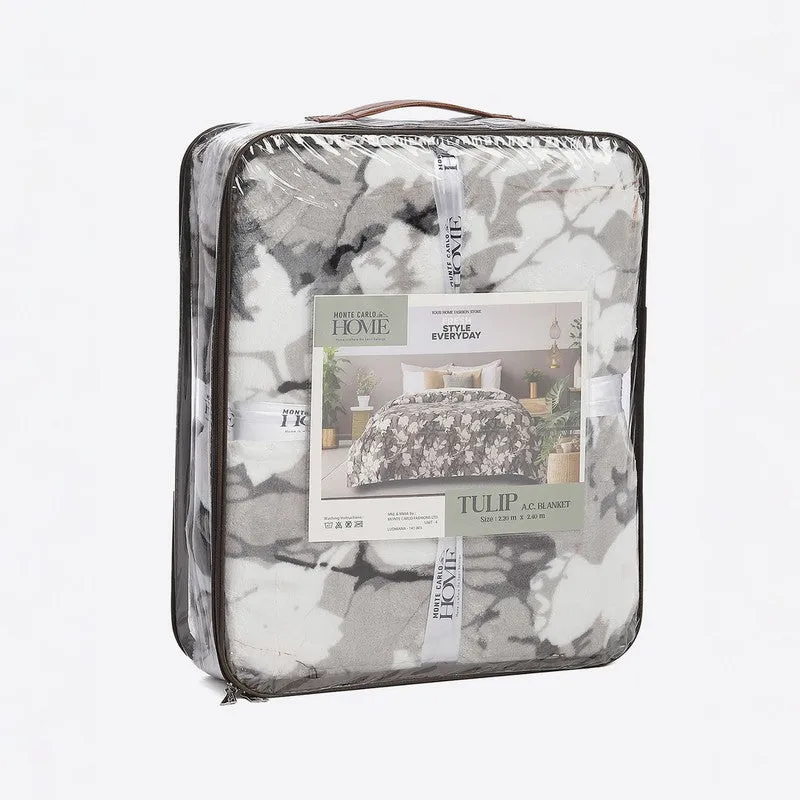 Monte Carlo Marvyn Abstract Print Polyester Blanket (Light Grey) - 300 GSM media 7