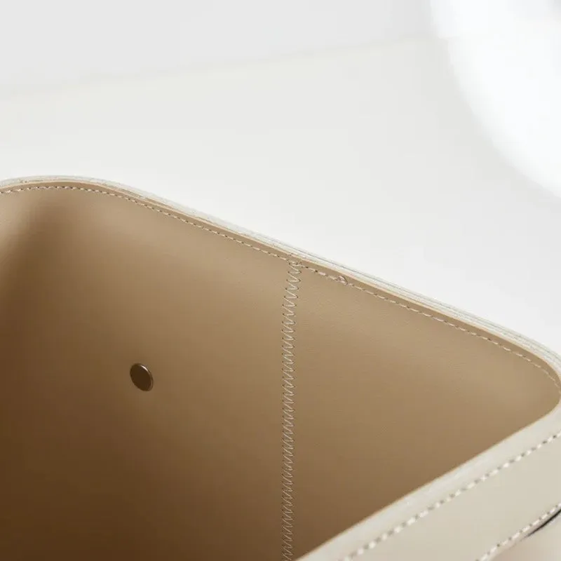 Portix Faux Leather Storage Basket - Beige media 6