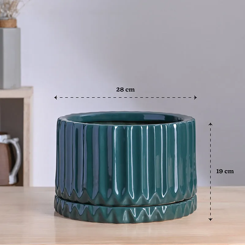 Ugaoo Stria Ceramic Planter - Green media 10