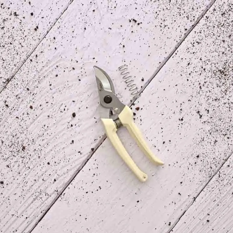 UGAOO Gardening Bypass Pruner media 3