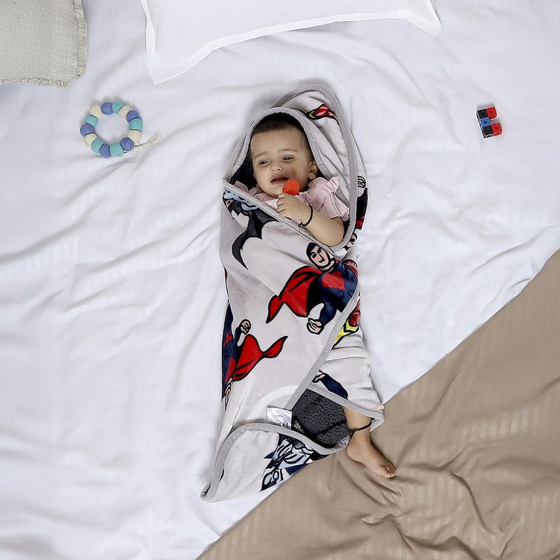 Monte Carlo Heroic Dreams Blanket - 400 GSM