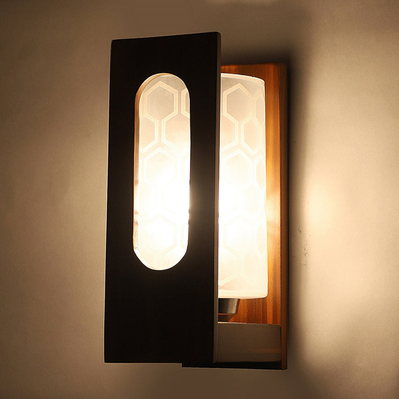 Drike Wooden Wall Lamp media 6
