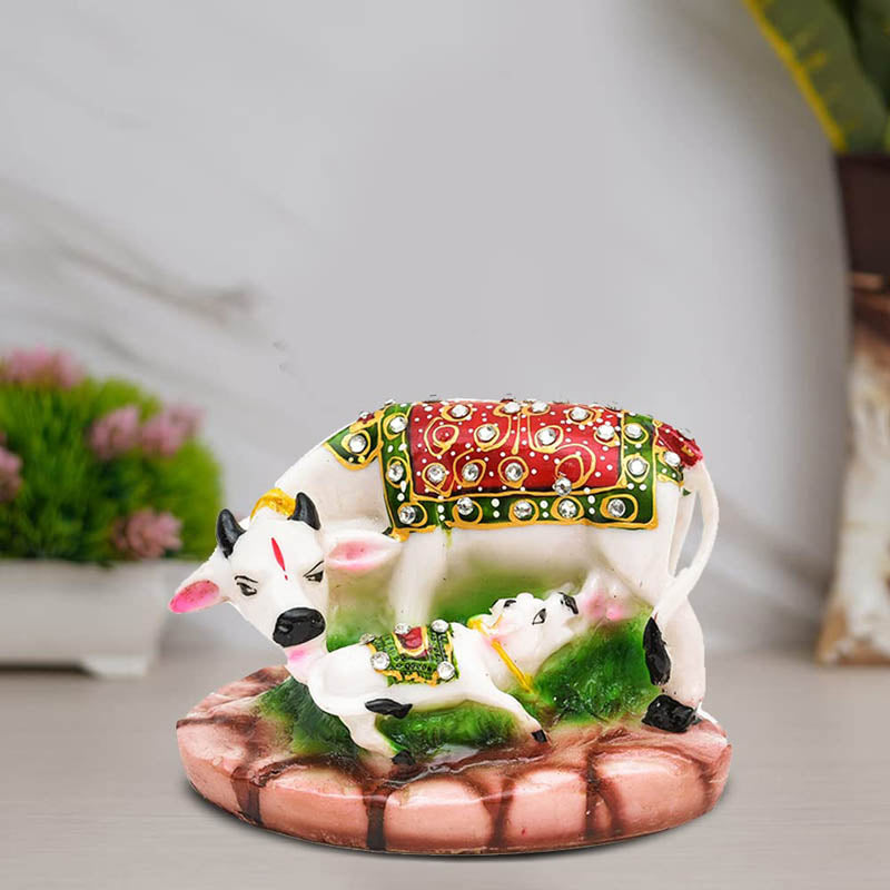 Tender Moo-ments Painted Polyresin Show Piece