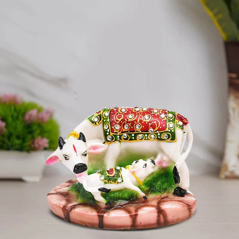 Tender Moo-ments Painted Polyresin Show Piece media 1