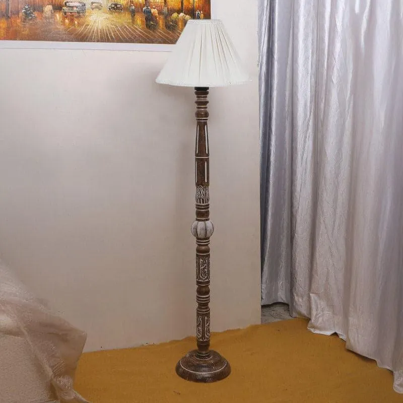 Colto Marga Floor Lamp media 3