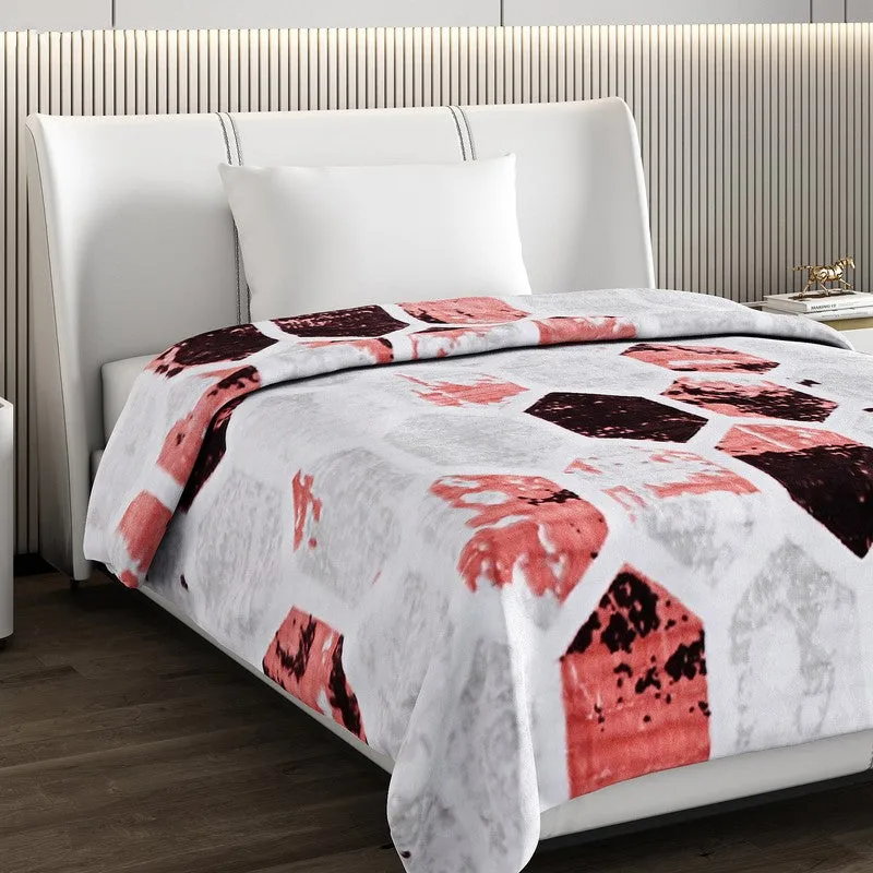 Monte Carlo Crimson Cascade Blanket - 950 GSM media 4