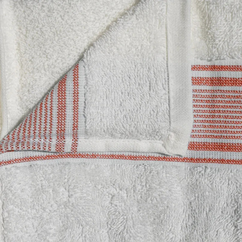 Micro Cotton LuxeDry Comfort Bath Towel - White & Red media 6