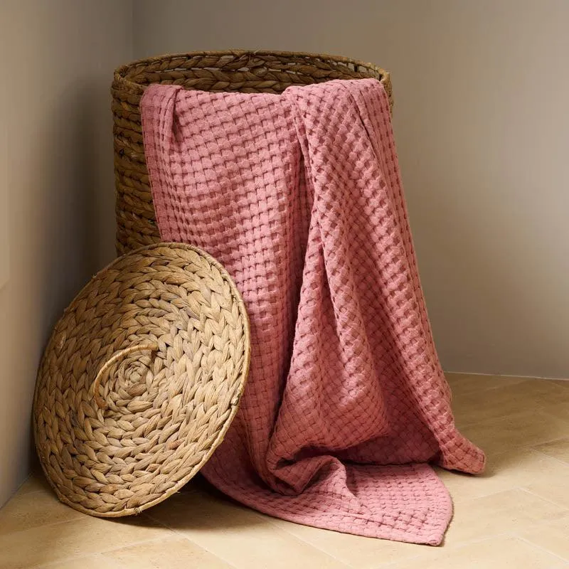 Rippley Soft Waffle Bath Towel (Pink) media 3