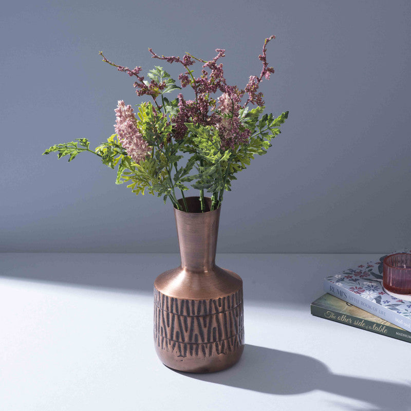 Antiqua III Iron Vase media 4