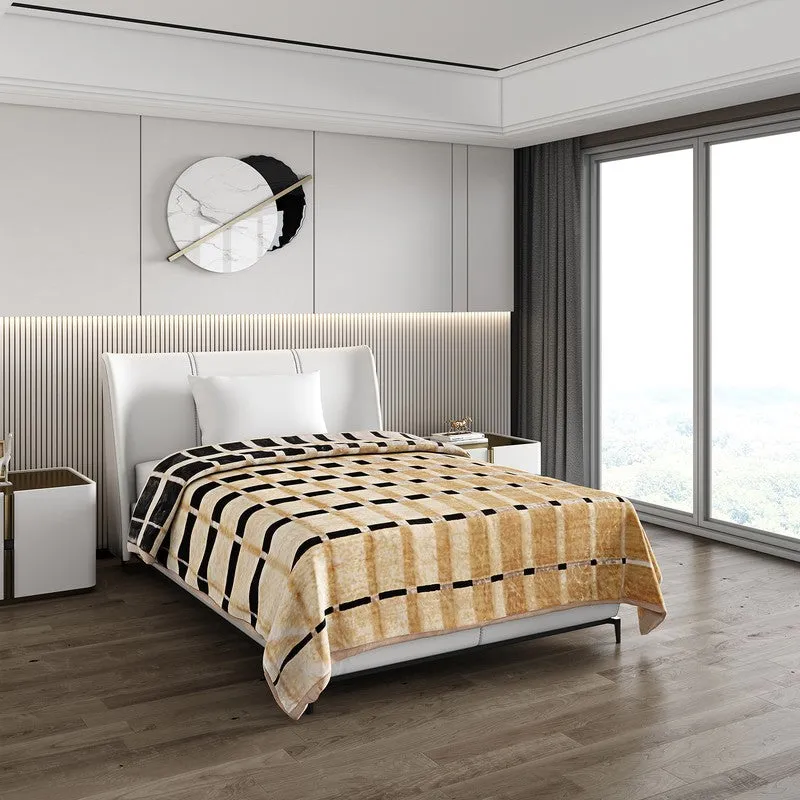 Monte Carlo Golden Grid Blanket - 850 GSM media 1