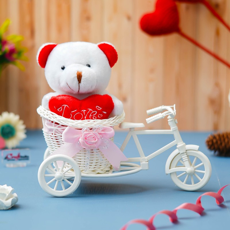 Love on Wheels Showpieces