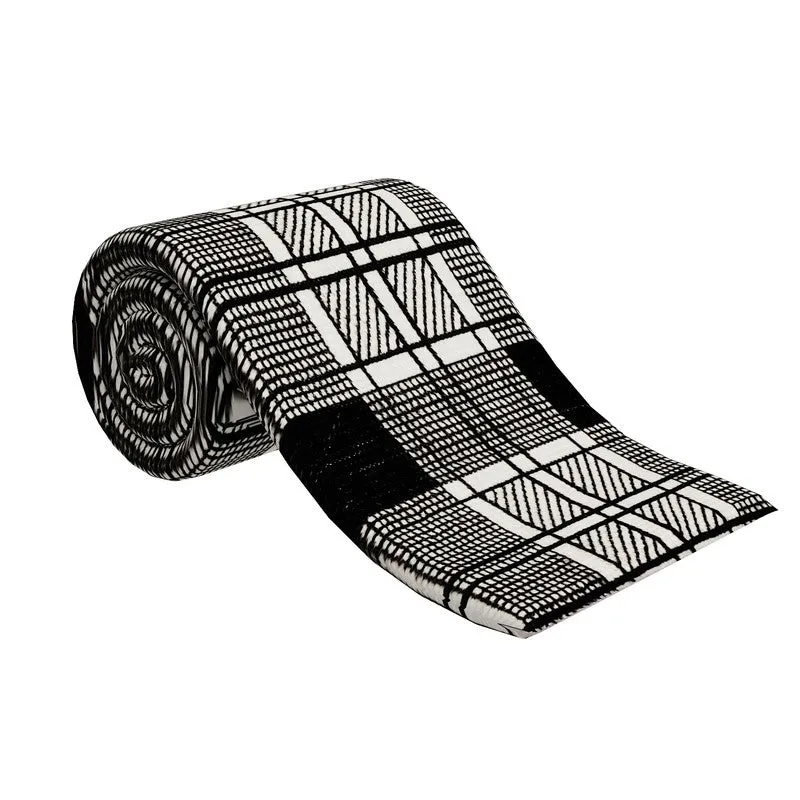 Monte Carlo Monochrome Mosaic Blanket - 800 GSM media 5