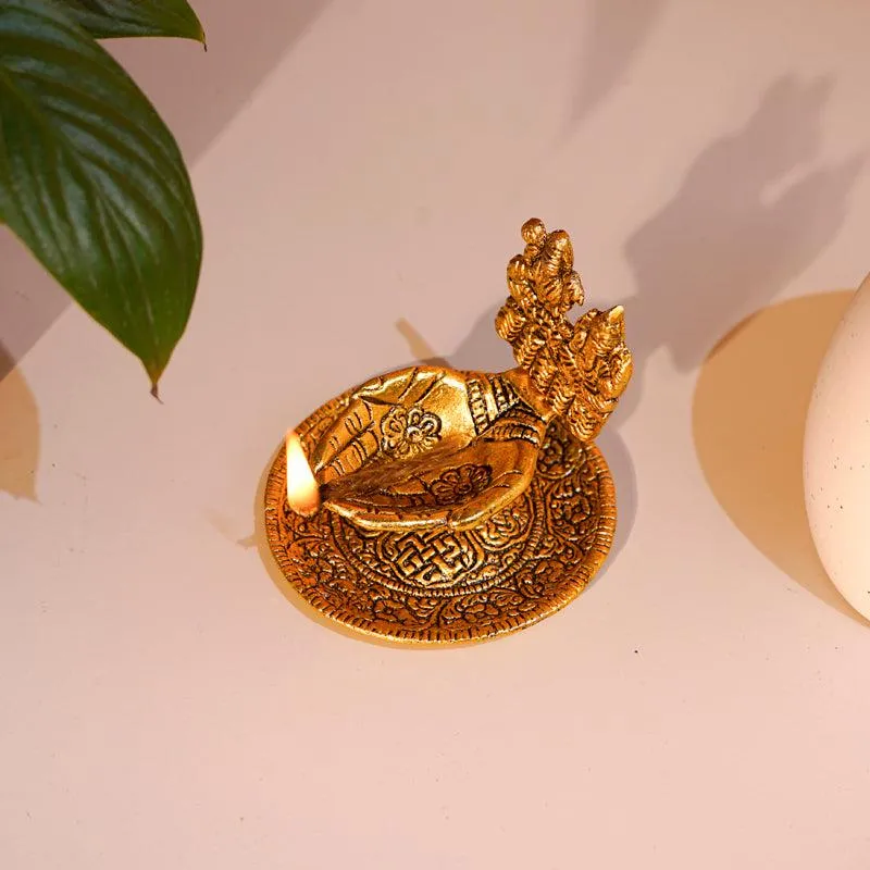 Siddhi Laxmi Metal Diya media 3