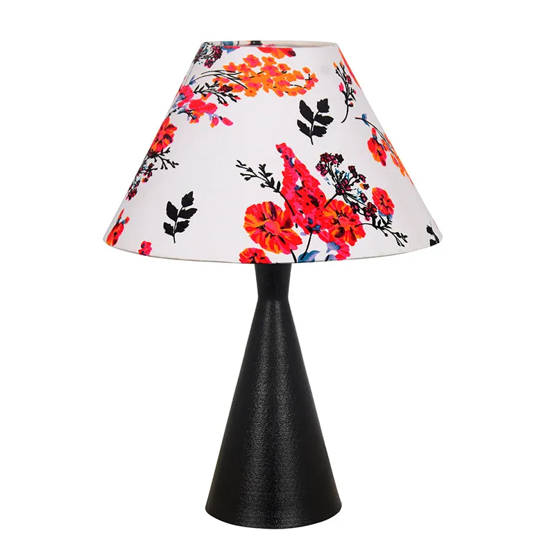 Neux Fleura Metal Table Lamp media 3