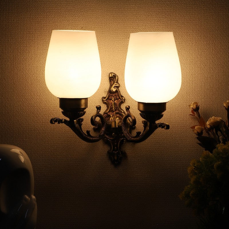 Naiaris Aluminium Wall Lamp media 4