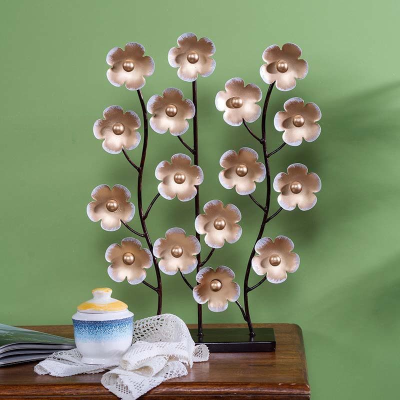 Petals In A Row Table Décor media 3