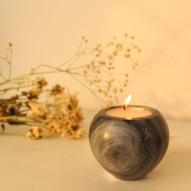 Yaniv Tealight Candle Holder media 5