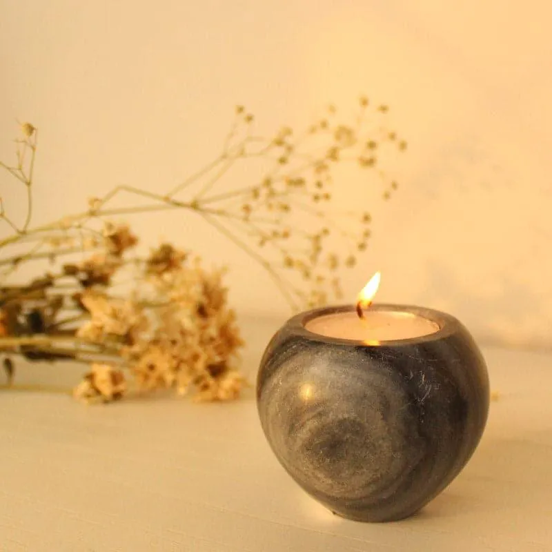 Yaniv Tealight Candle Holder media 5