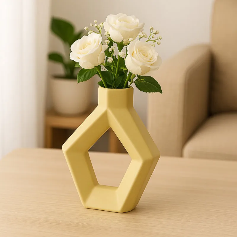 Forme Ceramic Vase media 1
