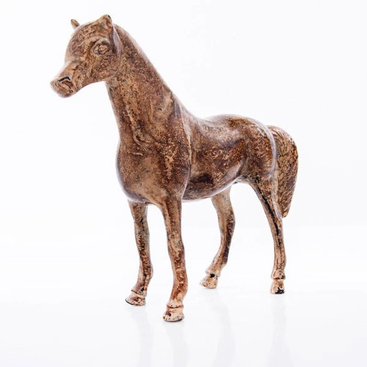 Brown horse showpiece in aluminium, front angled view
