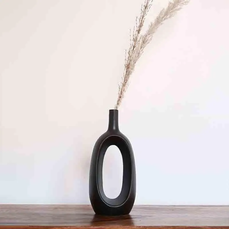 Ring Vase - Black media 1