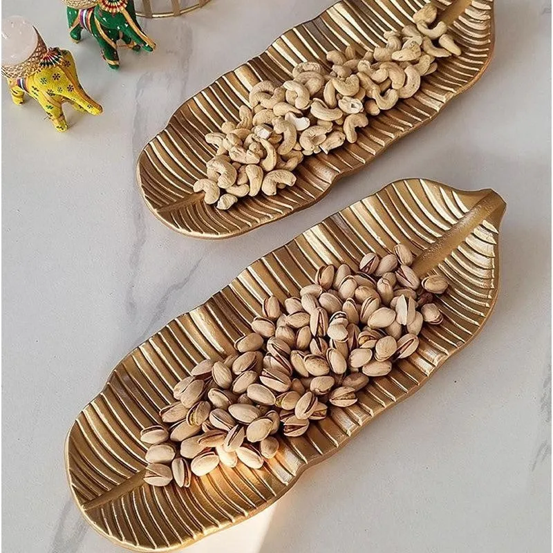 Tropica Leaf Wood Platter - Set of Two media 1