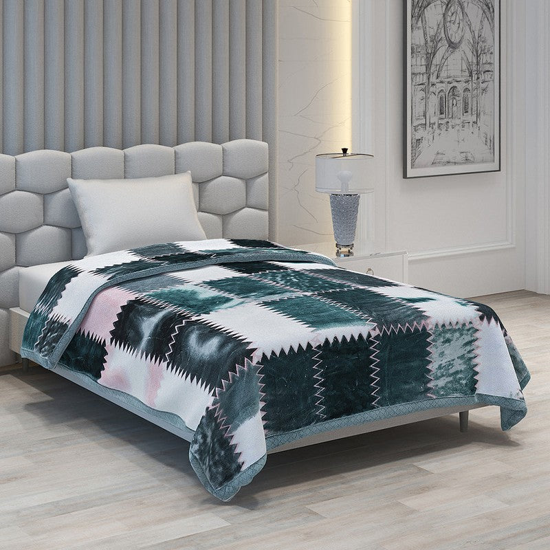Monte Carlo Serene Slumber Blanket - 994 GSM