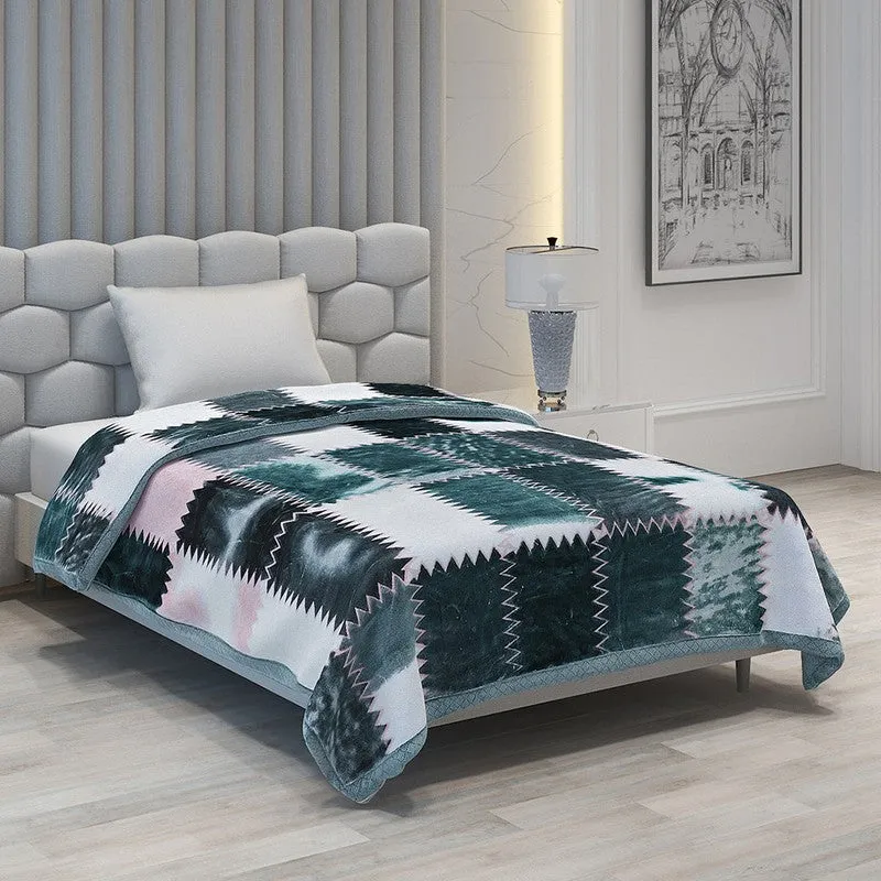 Monte Carlo Serene Slumber Blanket - 994 GSM media 1