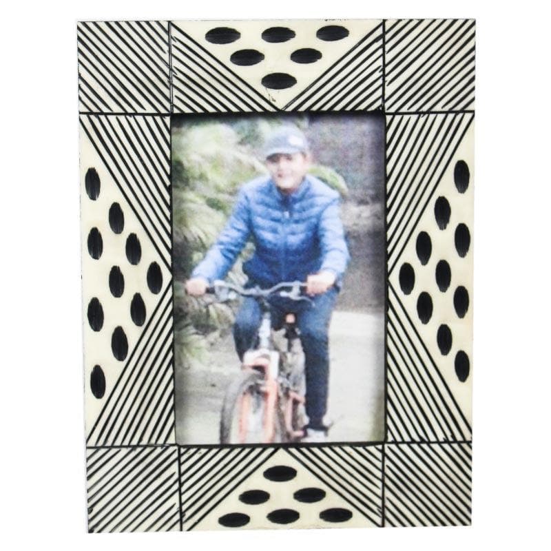 Spotted Lite Photo Frame media 3