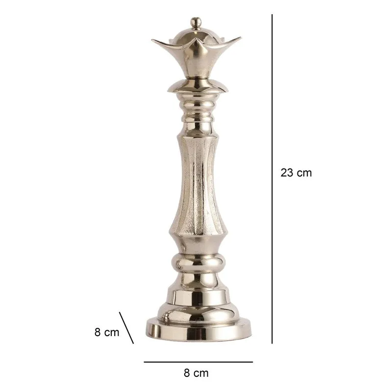 Maison King and Queen Decorative Showpiece (Silver) - Set Of Two media 6