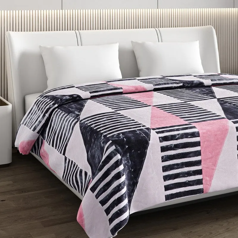 Monte Carlo Graphite Dreams Blanket - 900 GSM media 4