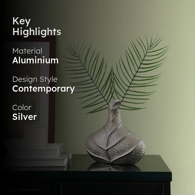 Leafara Aluminium Vase - Silver media 2