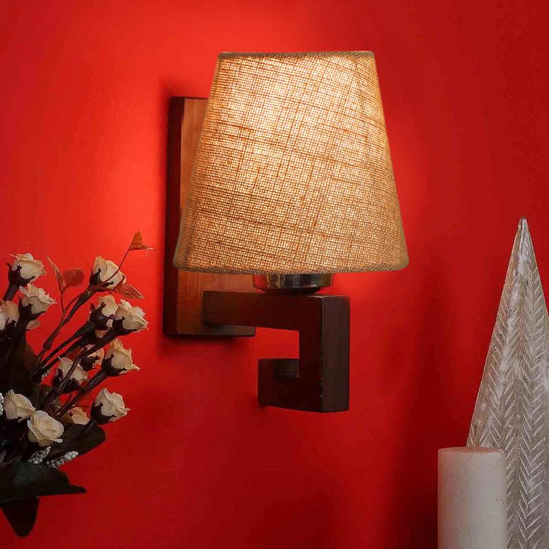 Bysseus Conical Wooden Wall Lamp