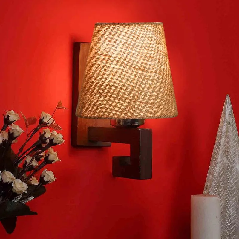 Bysseus Conical Wooden Wall Lamp media 1