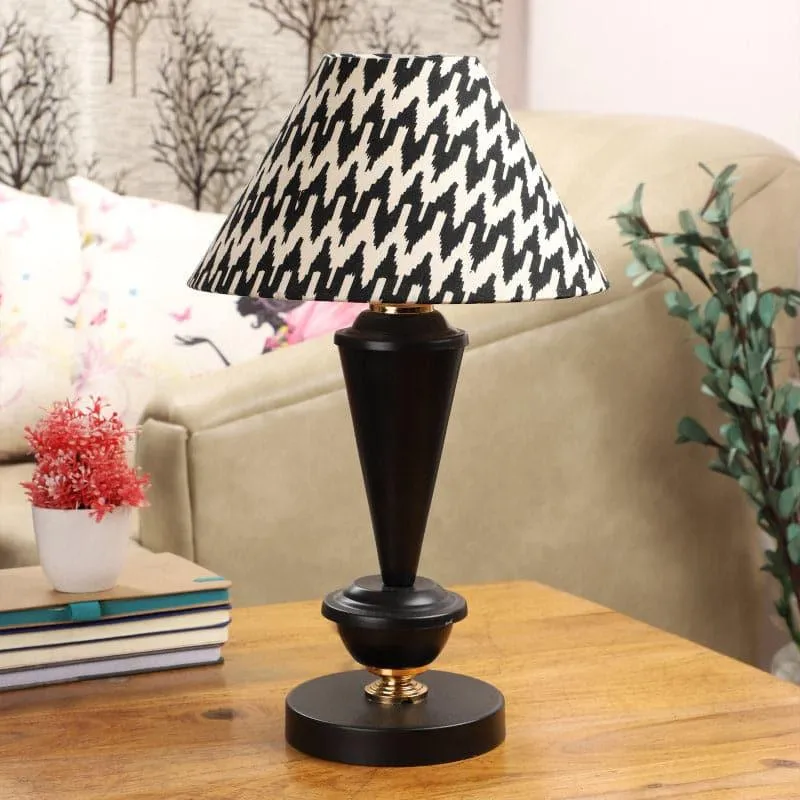 Chevronic Haskell Fabric Table Lamp - Black,White media 3