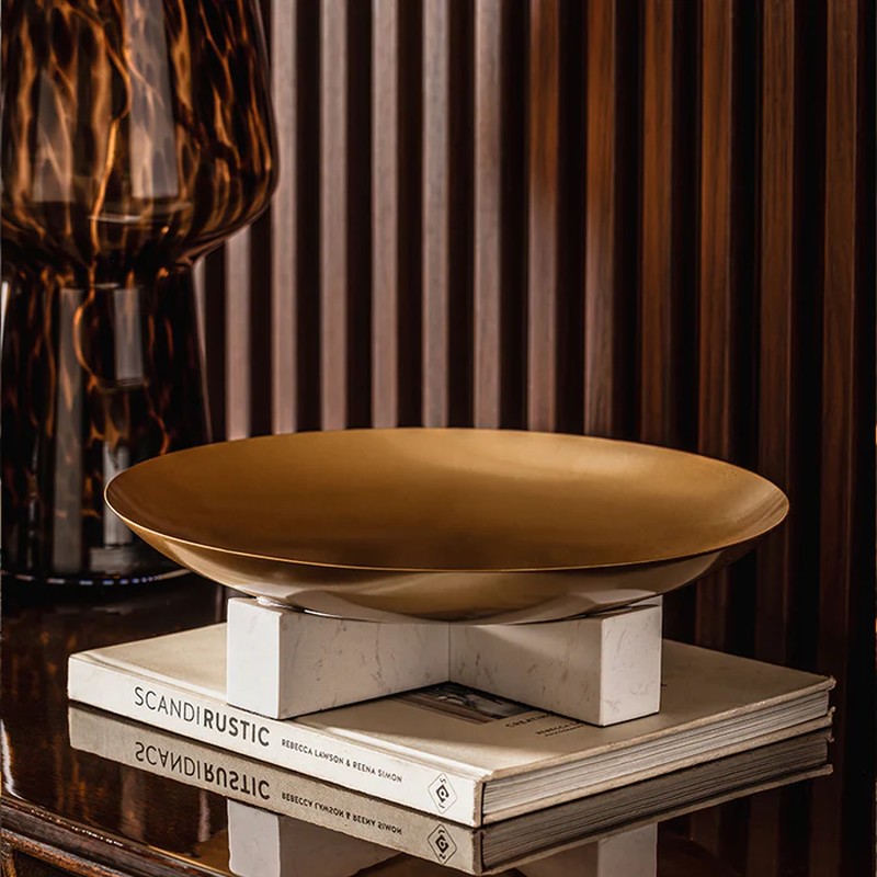 Luxe Lift Cake Stand - Brown