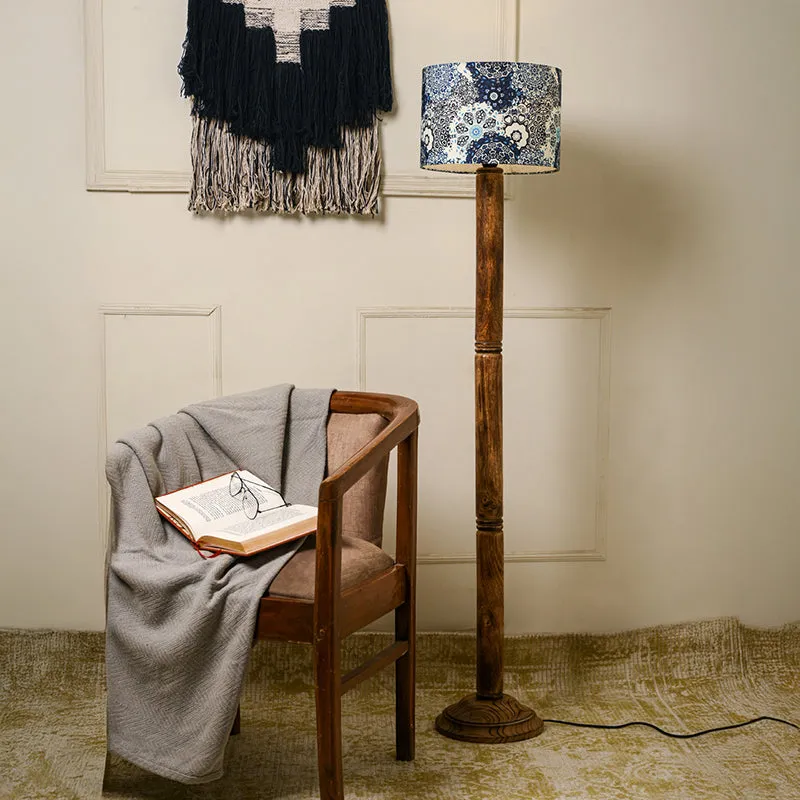 Uploom Batik Floor Lamp media 2