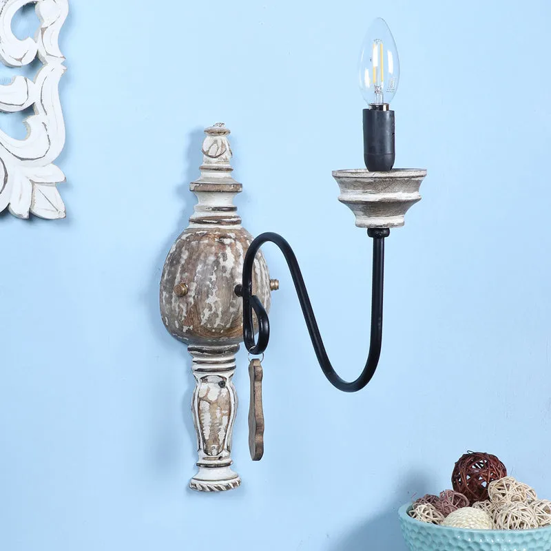 Caleira Iron Wall Lamp media 3