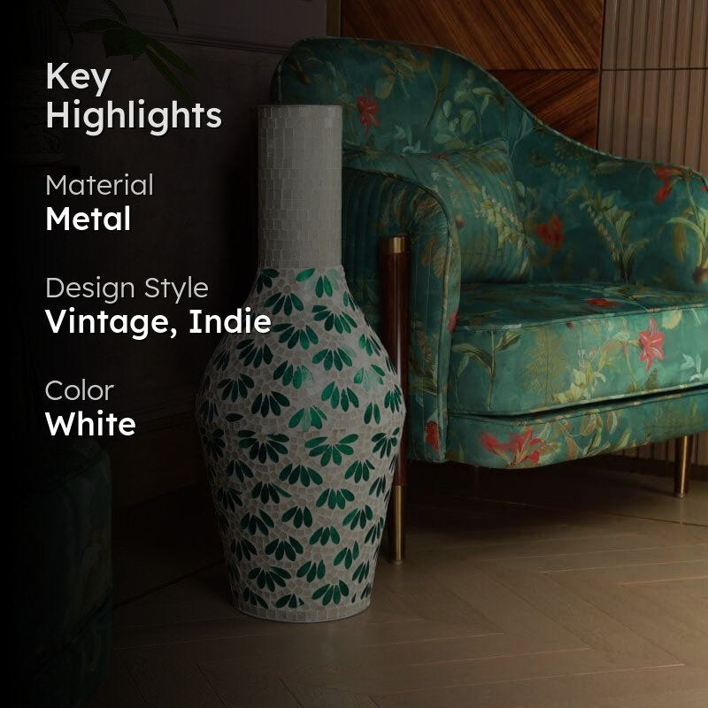 Evander Metal Floor Floor Vase media 2