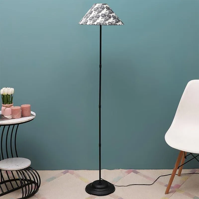 Filigree Grido Floor Lamp media 4