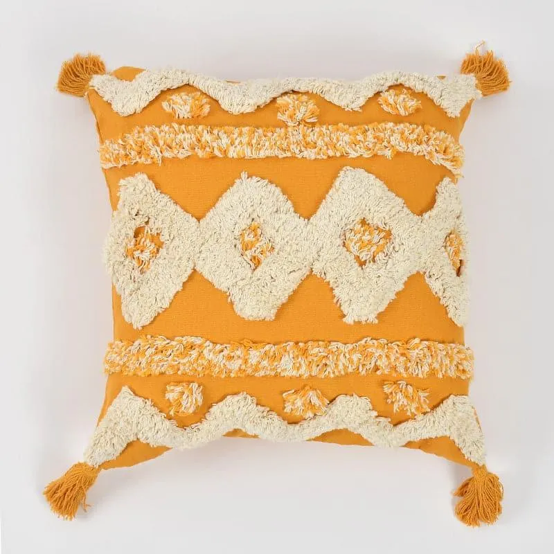 Driya Tufted Cushion Cover media 4