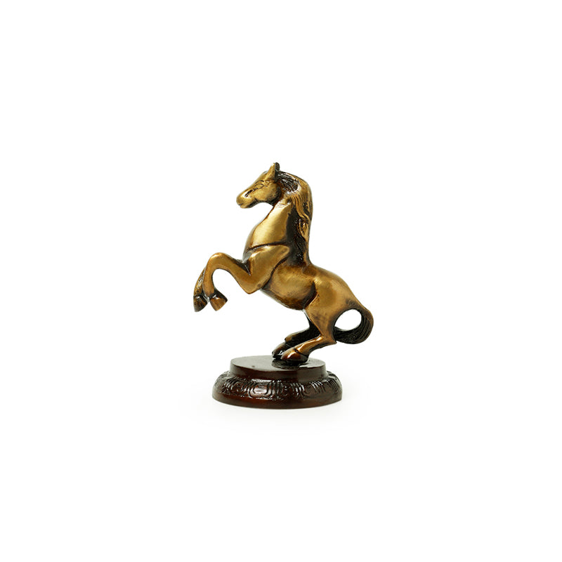 Headstrong Horse Showpiece media 3