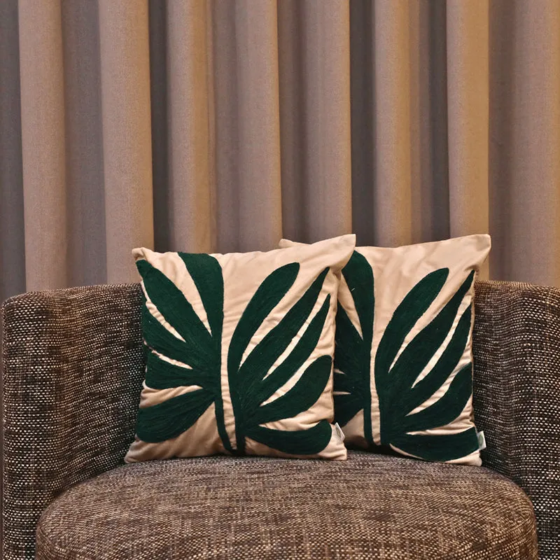 Monochrome Fronds Tufted Cushion Cover (Black & White) - Set Of Two media 3