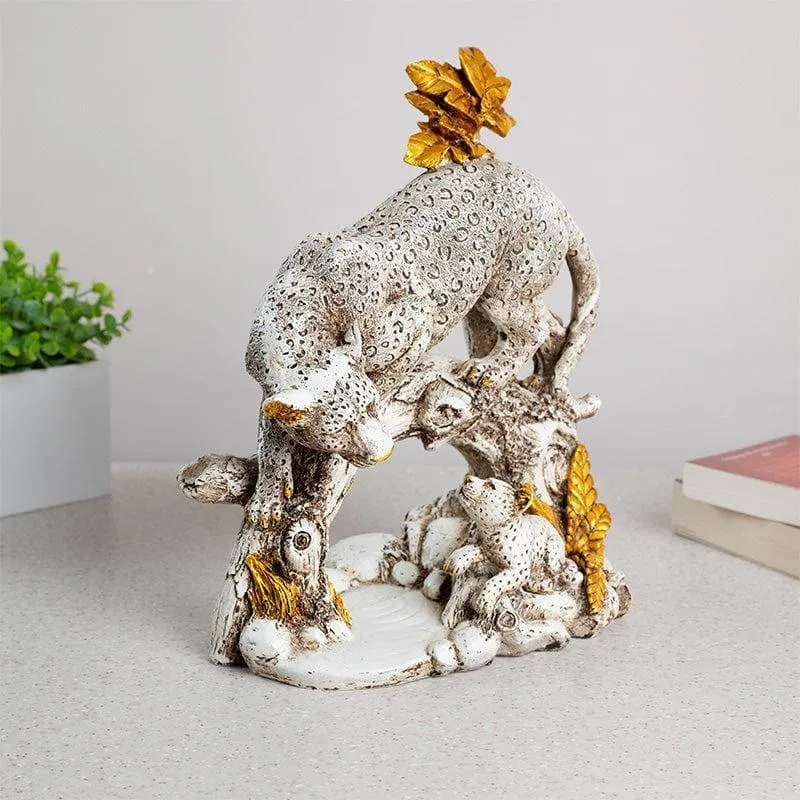 Panther Family Showpiece media 3